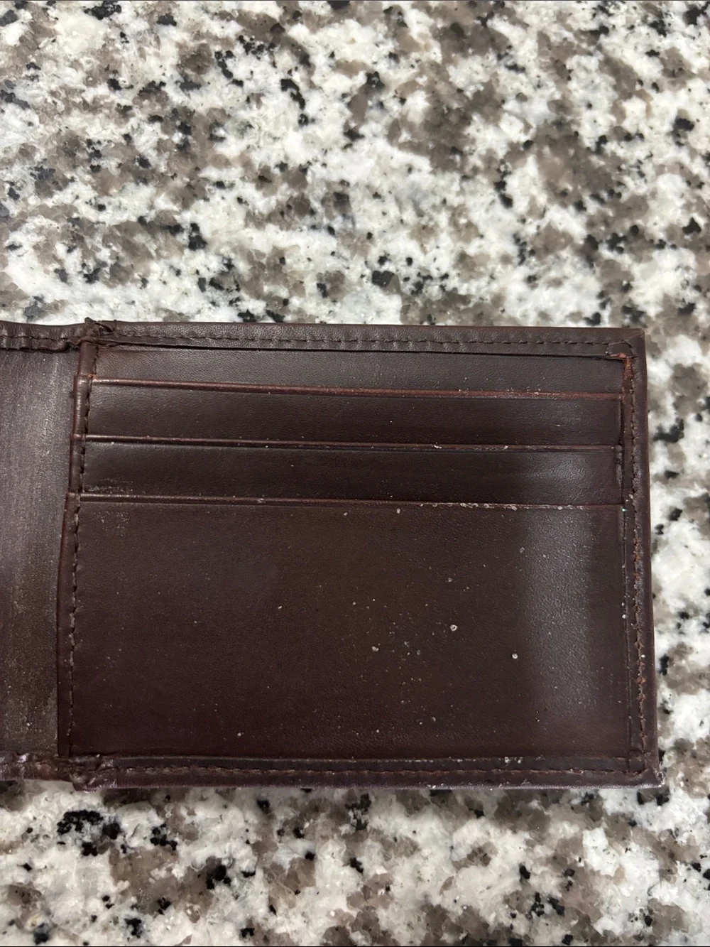 Carhartt Men's Oil-Tanned Leather Front Pocket Wallet
